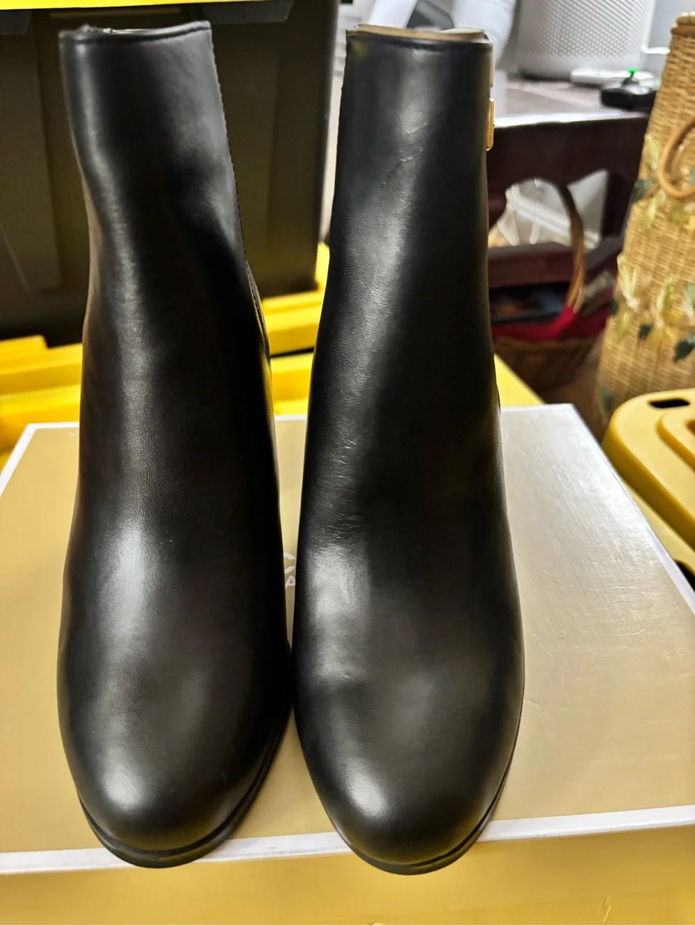 Michael Kors Margaret Bootie Vachetta Black, Women’s size 7.5M. New